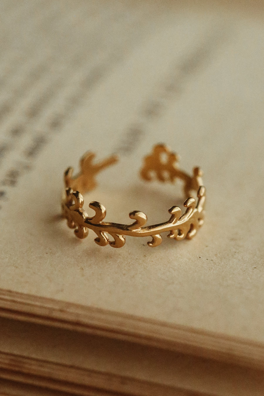Laurentia Ring