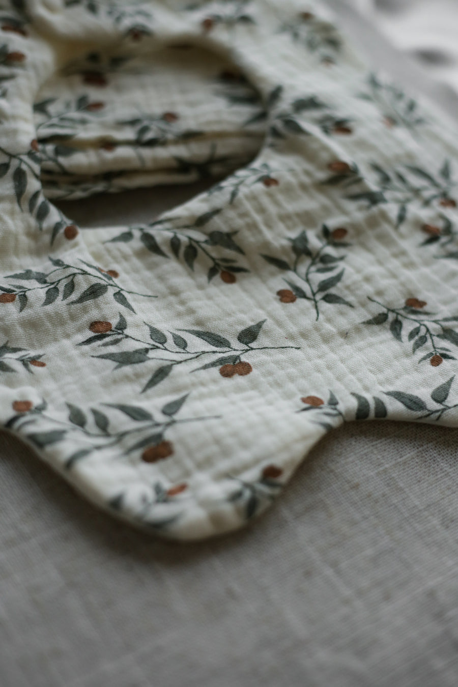 Olive Muslin Set - Bib & Swaddle