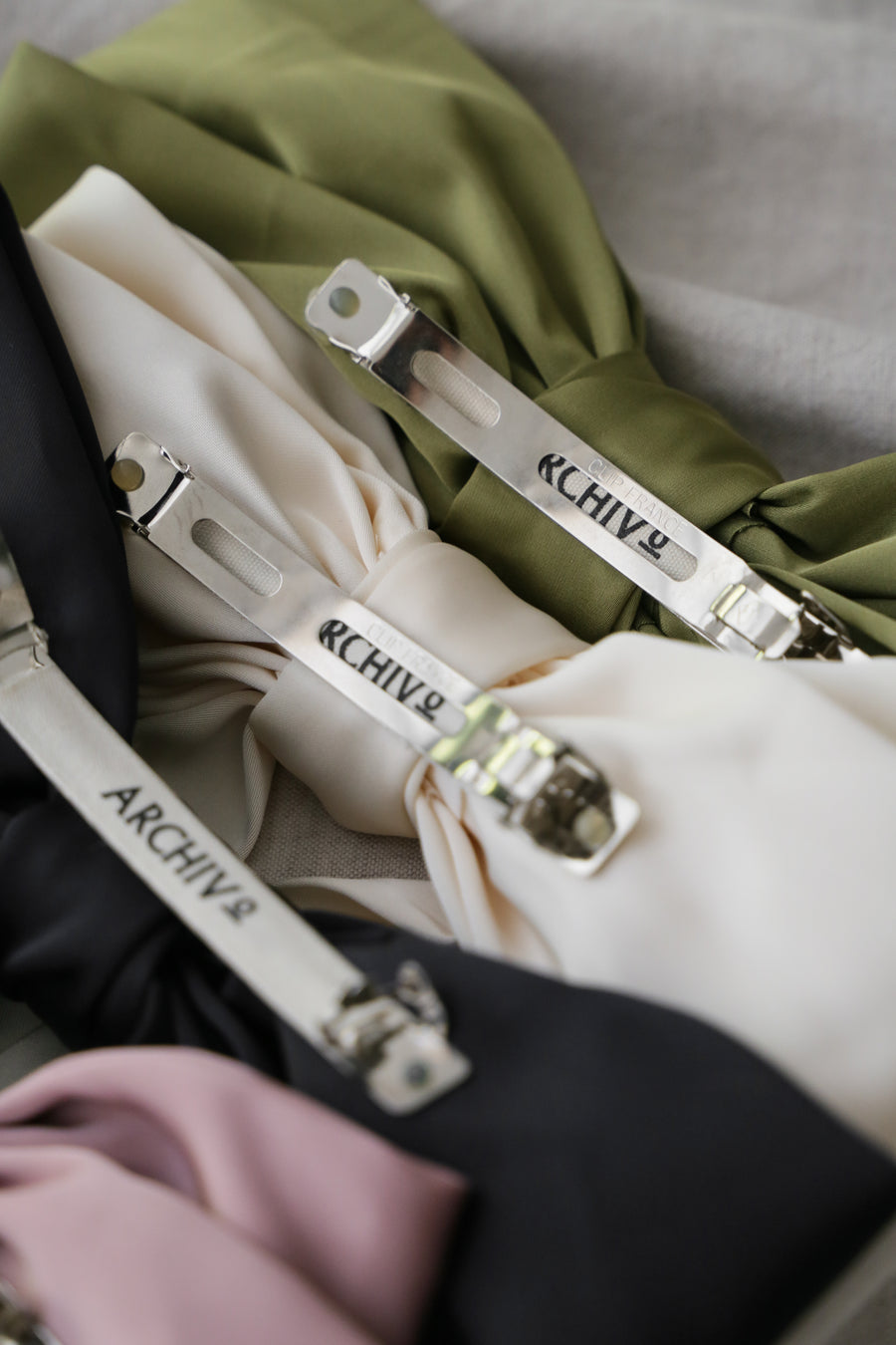 Loulou Bow Barrette - Blush