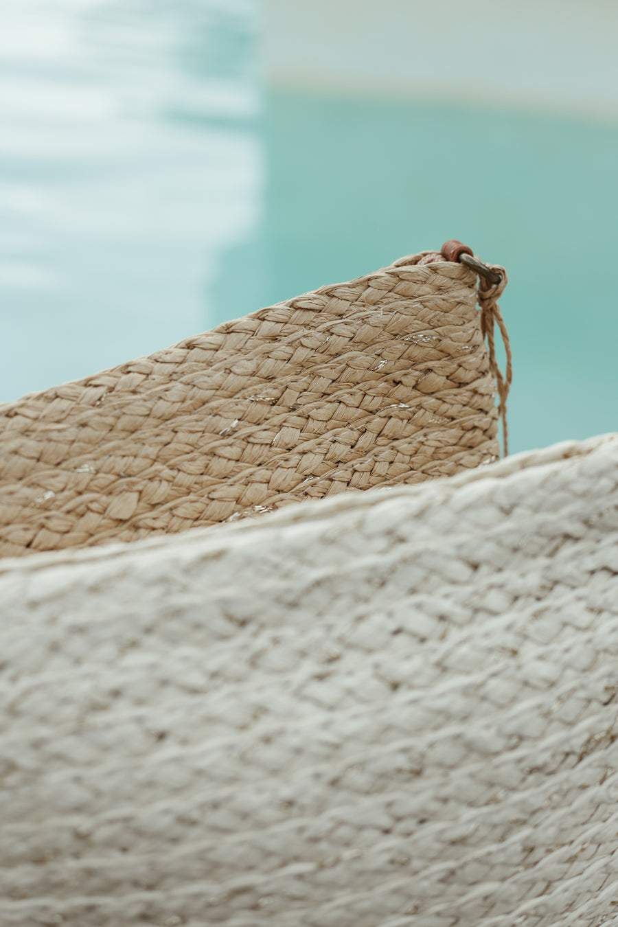 Coquillage Raffia Clutch - Caramel