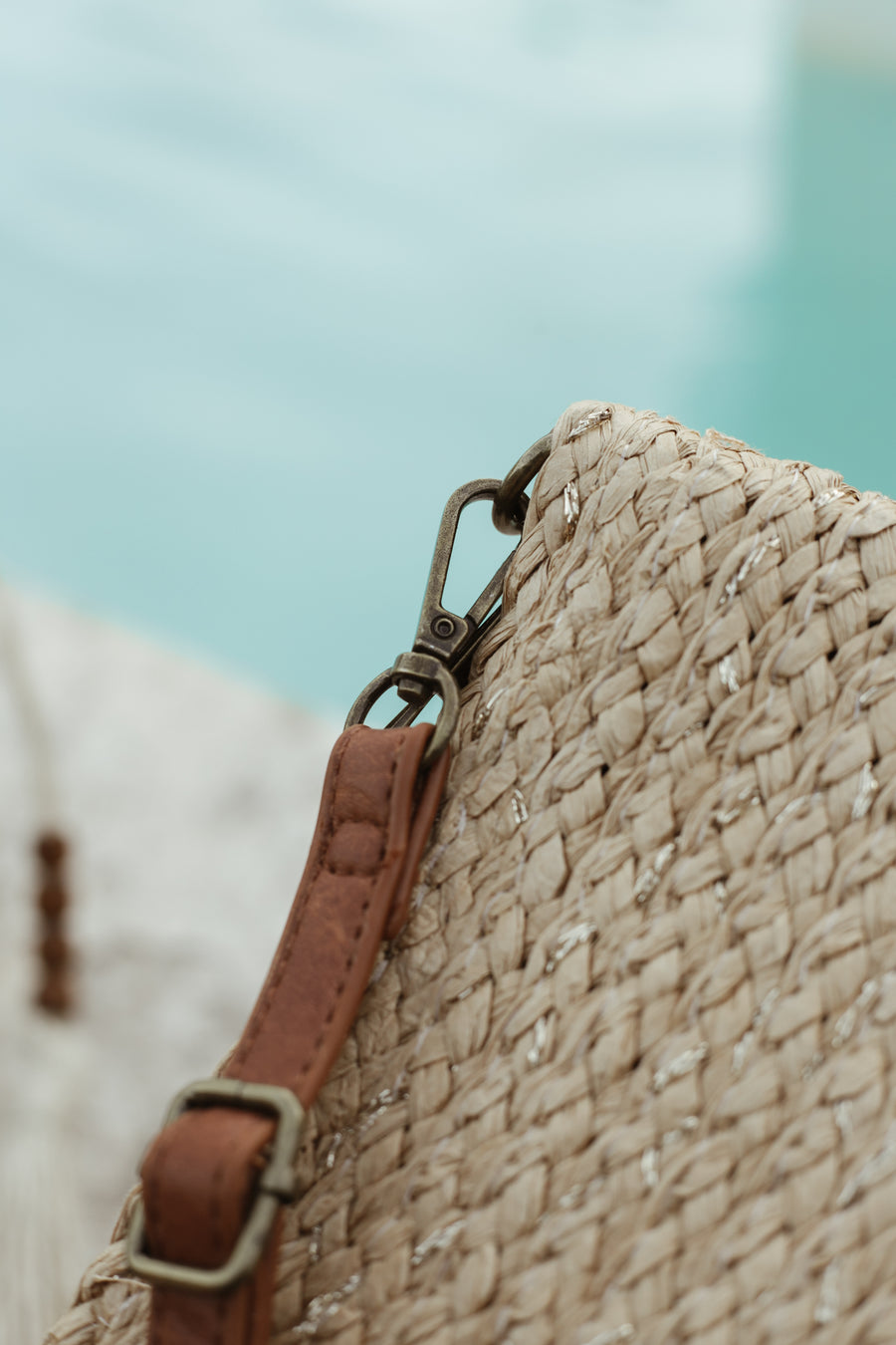 Coquillage Raffia Clutch - Ecru