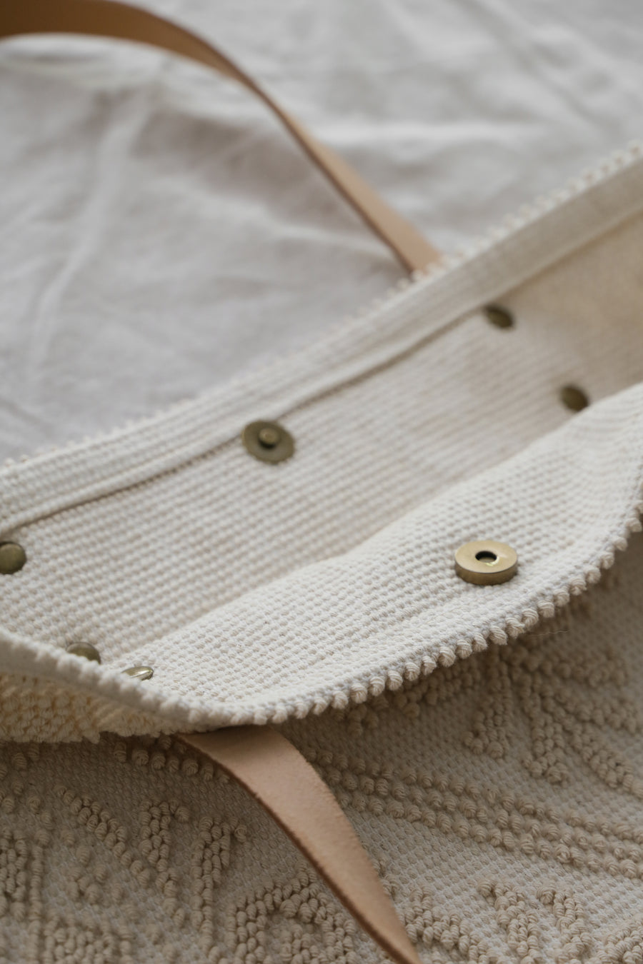 Alma Tapestry Bag - Beige
