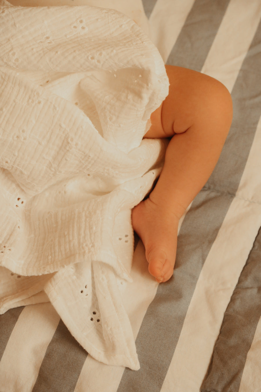 Broderie Anglaise Swaddle