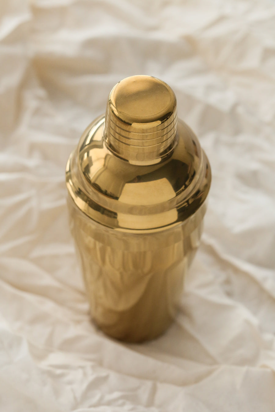 Shaker à cocktail doré