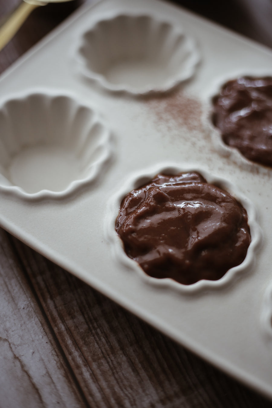 Stoneware Muffin Tray