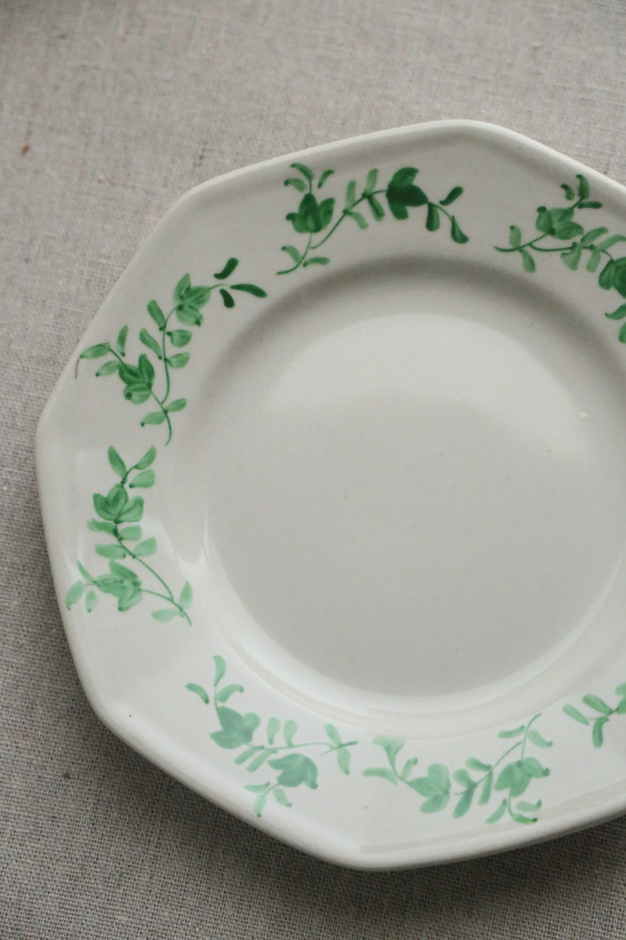 Vine Vintage Plate