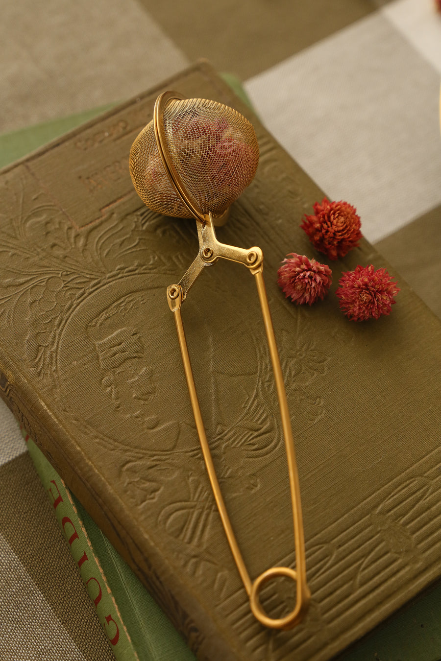 Gold Mesh Tea Strainer