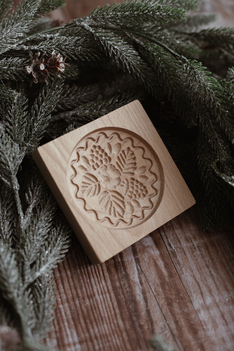 Wood Cookie Mold - Winter Flowers