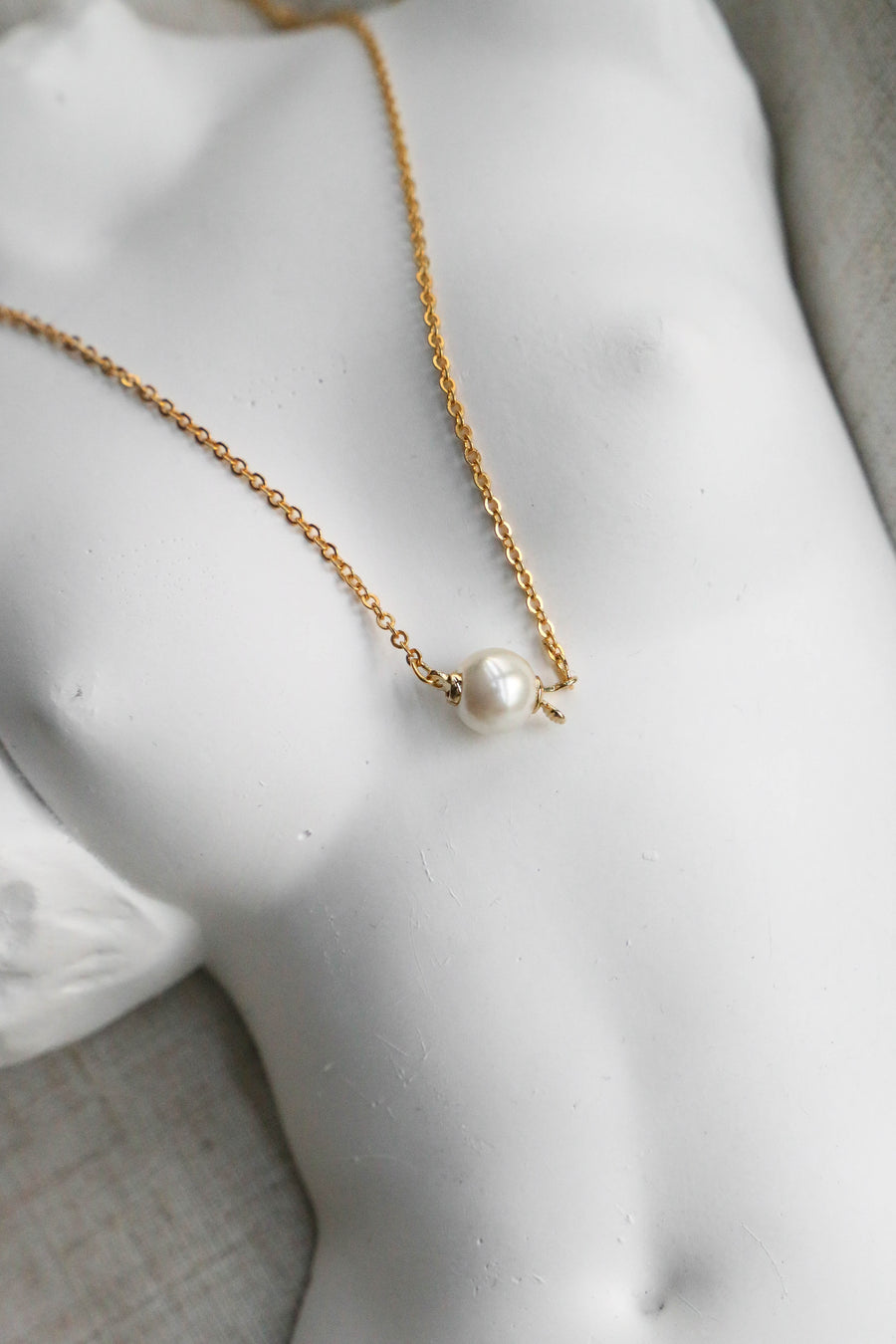 Vintage Single Pearl Necklace