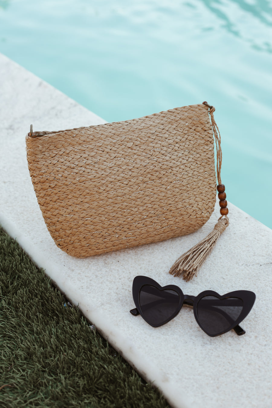 Straw Clutch - Caramel