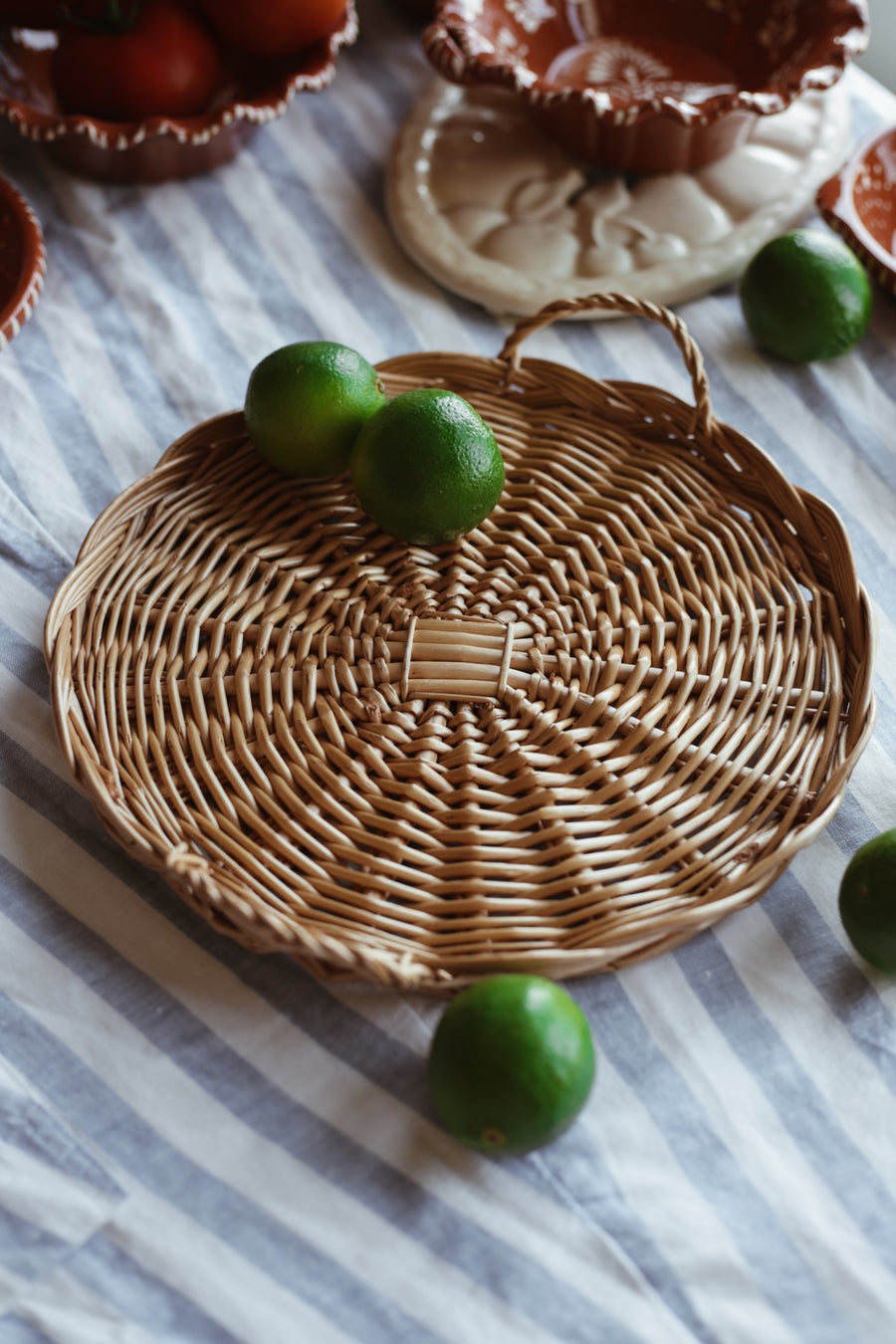 Round Wicker Tray