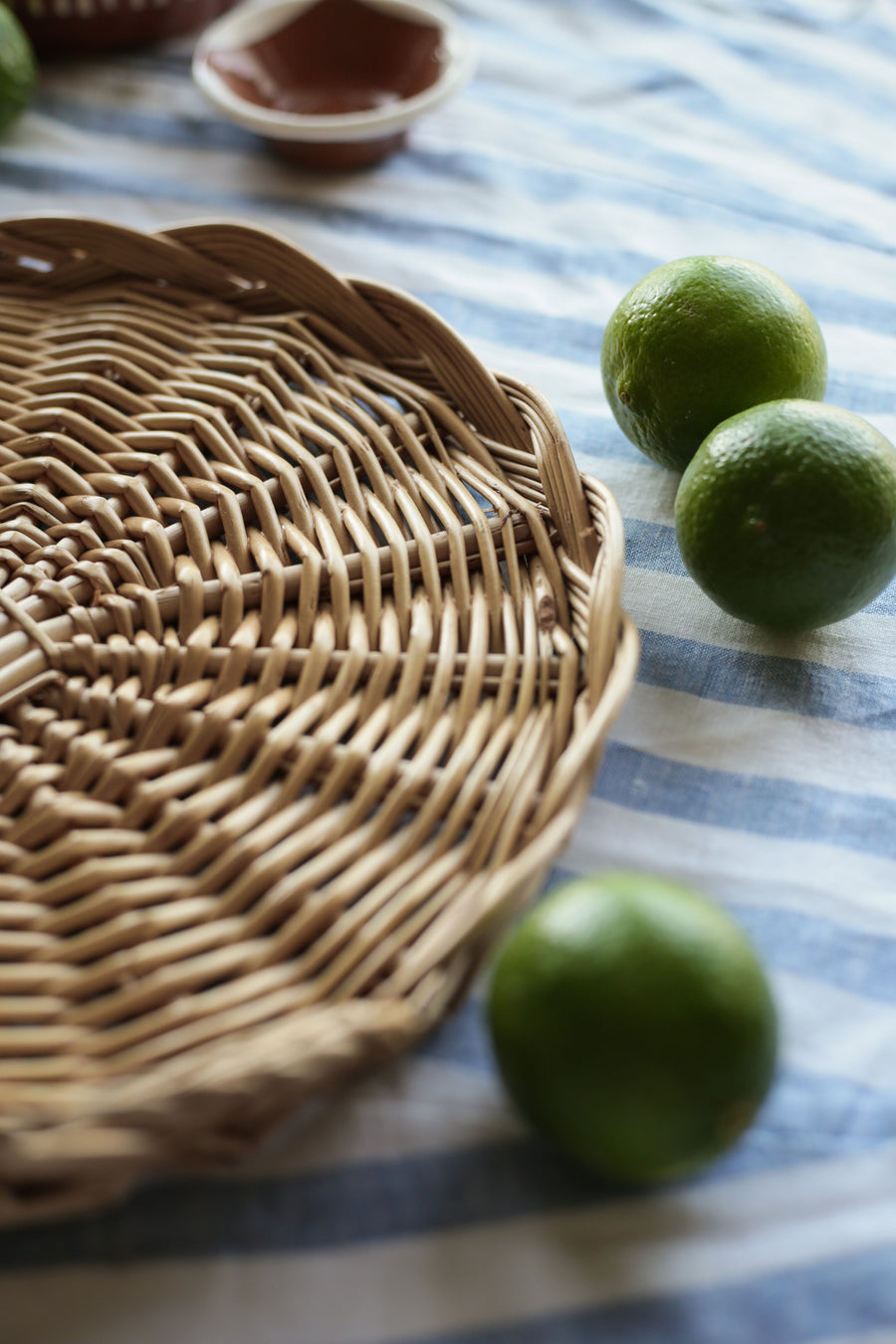 Round Wicker Tray