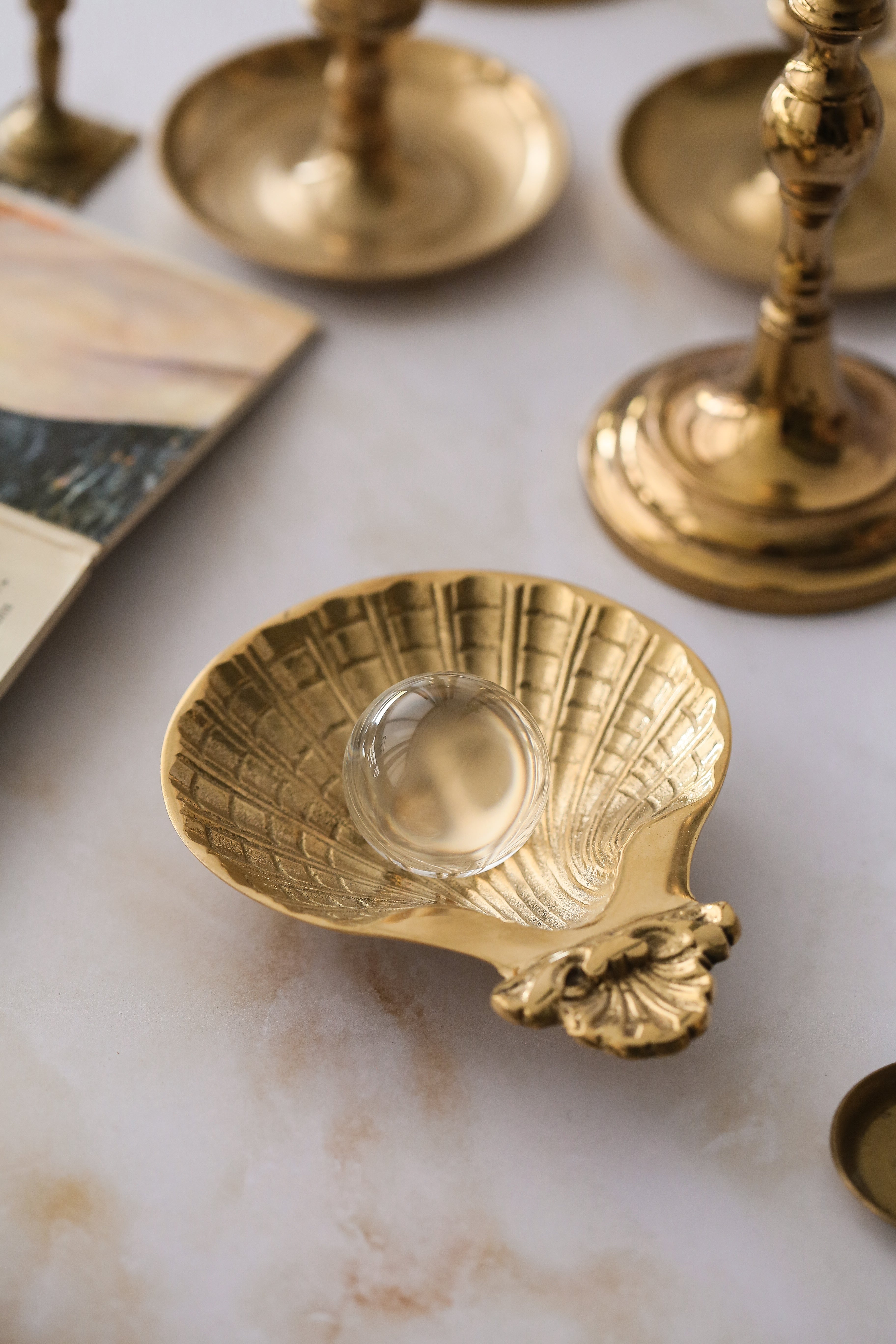 Vintage inspired shell bowl