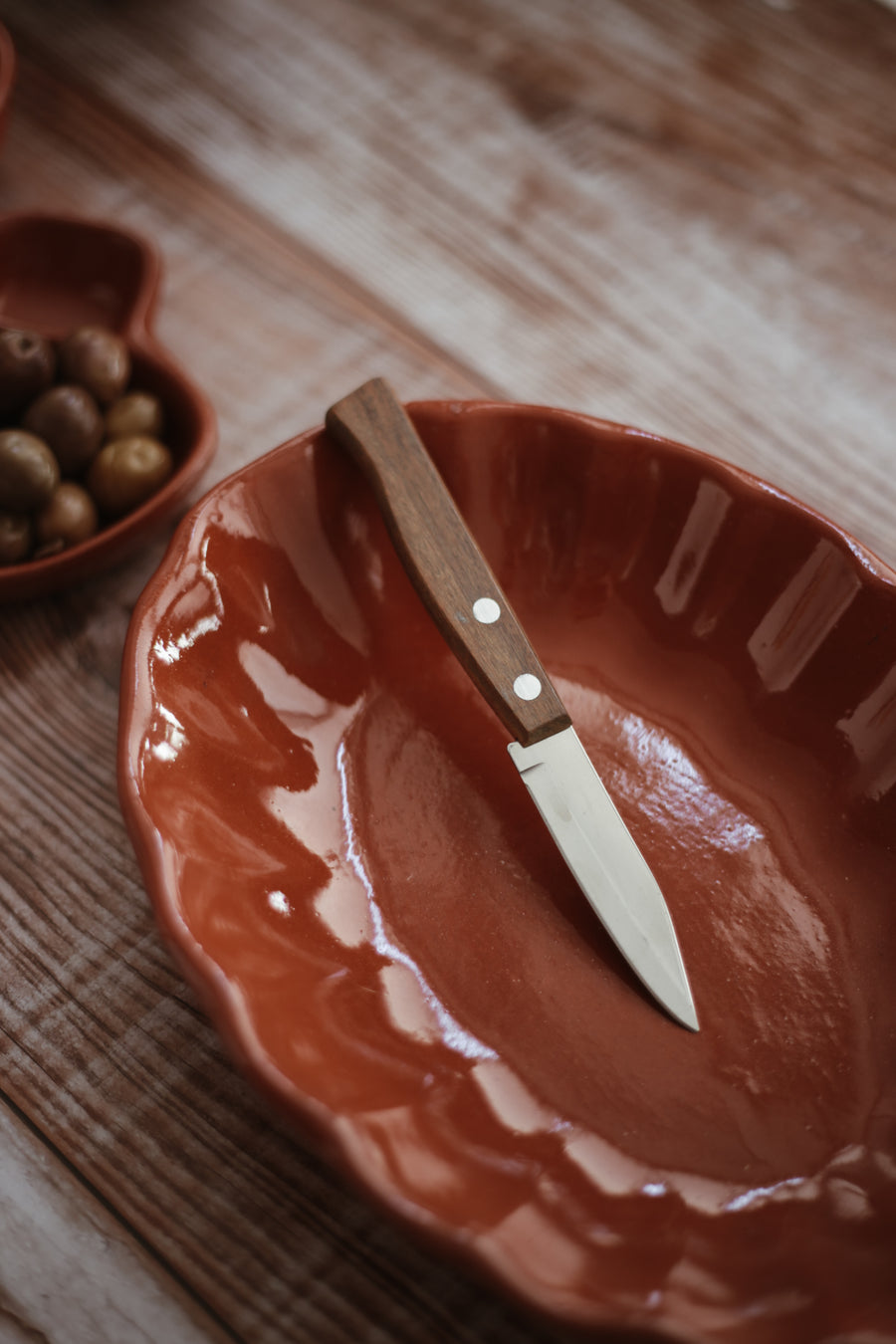 Terracotta Scalloped Serving Platter