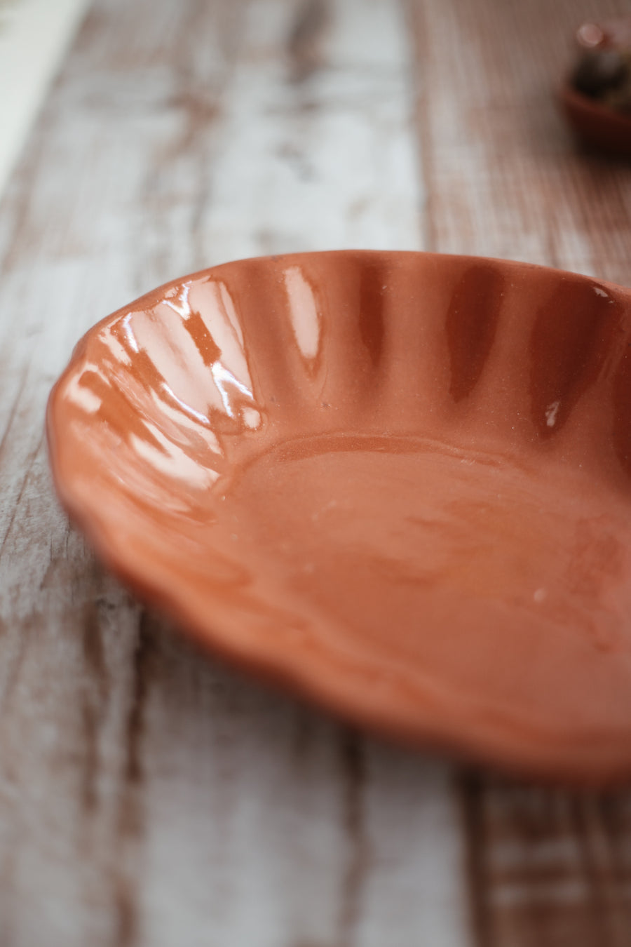 Terracotta Scalloped Serving Platter