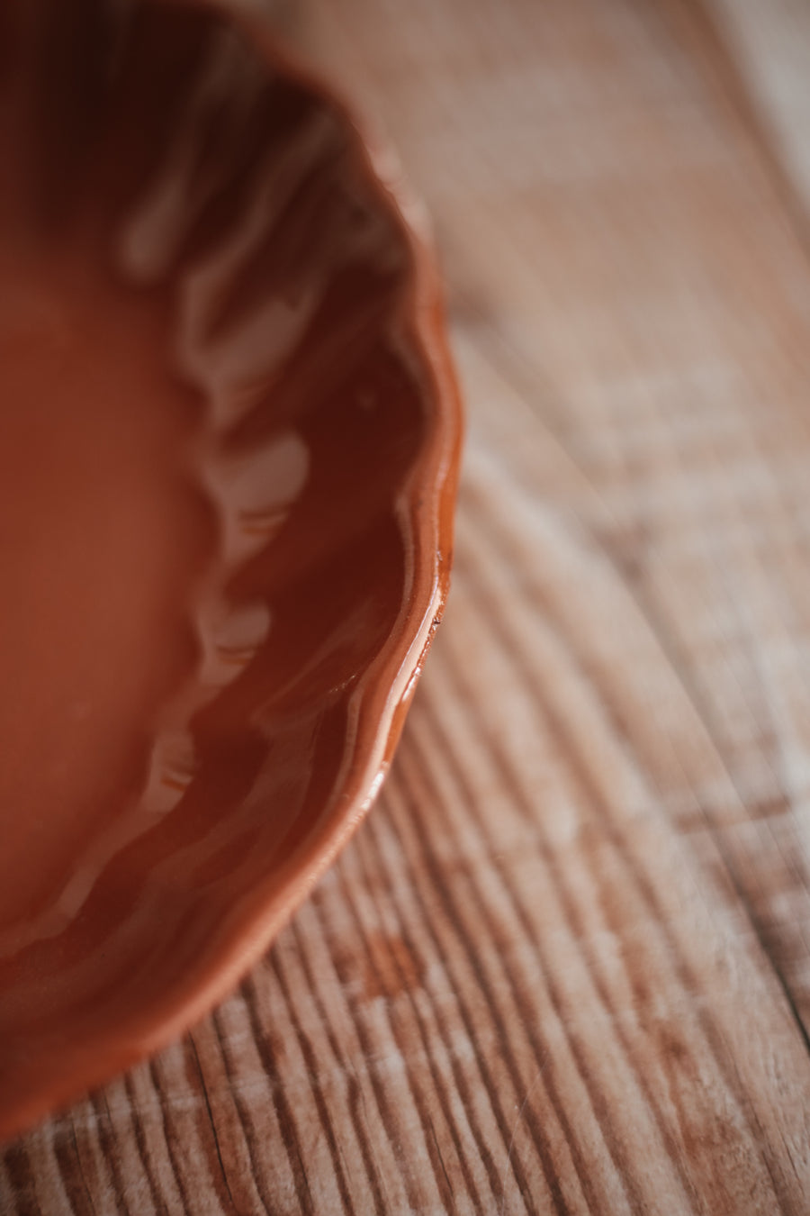 Terracotta Scalloped Serving Platter