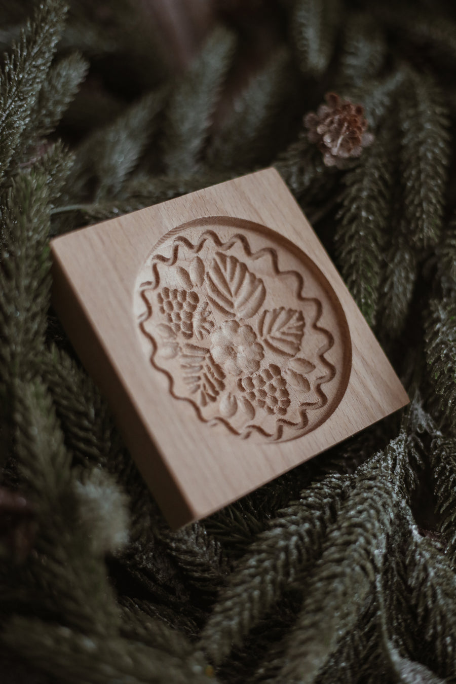 Wood Cookie Mold - Winter Flowers