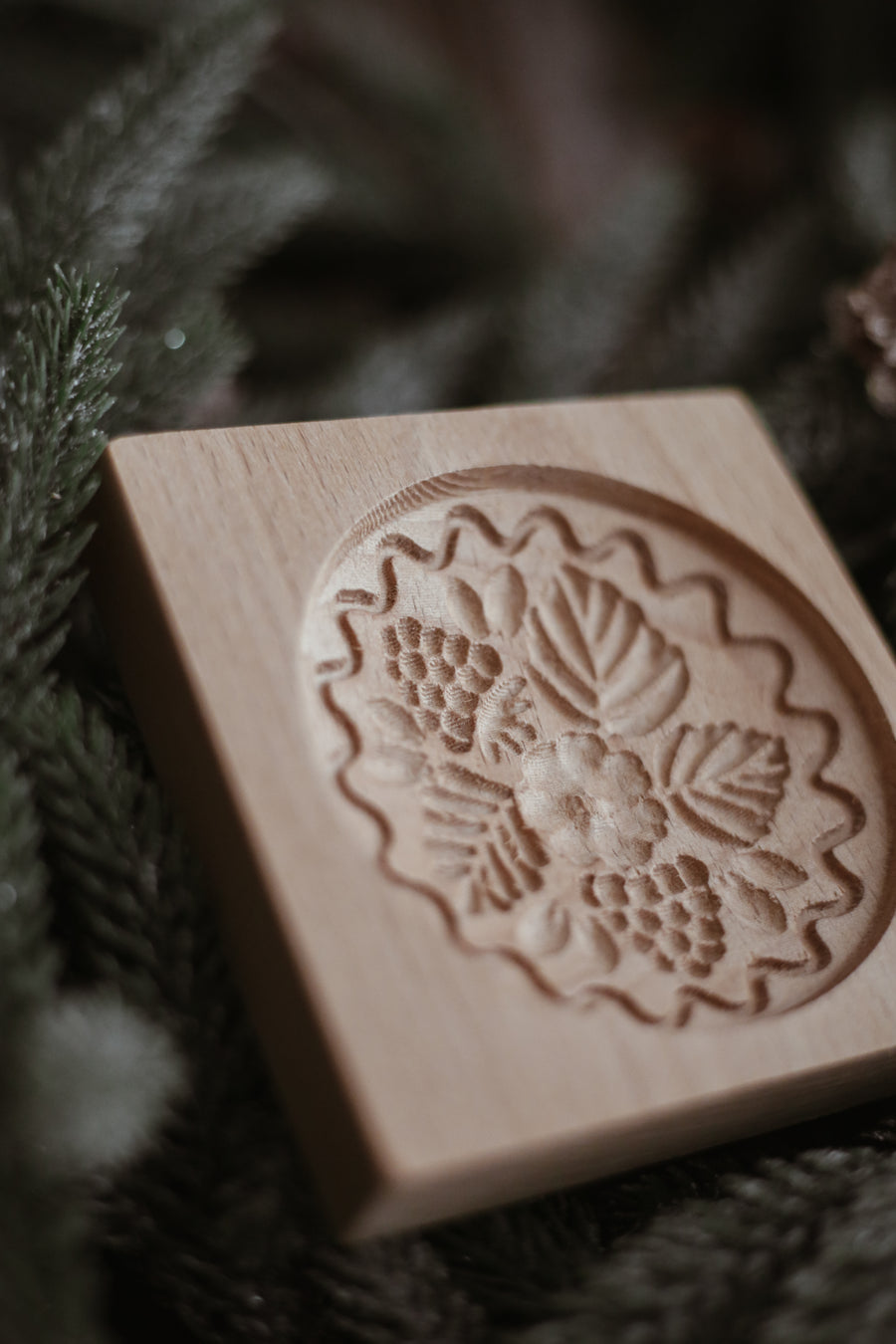 Wood Cookie Mold - Winter Flowers