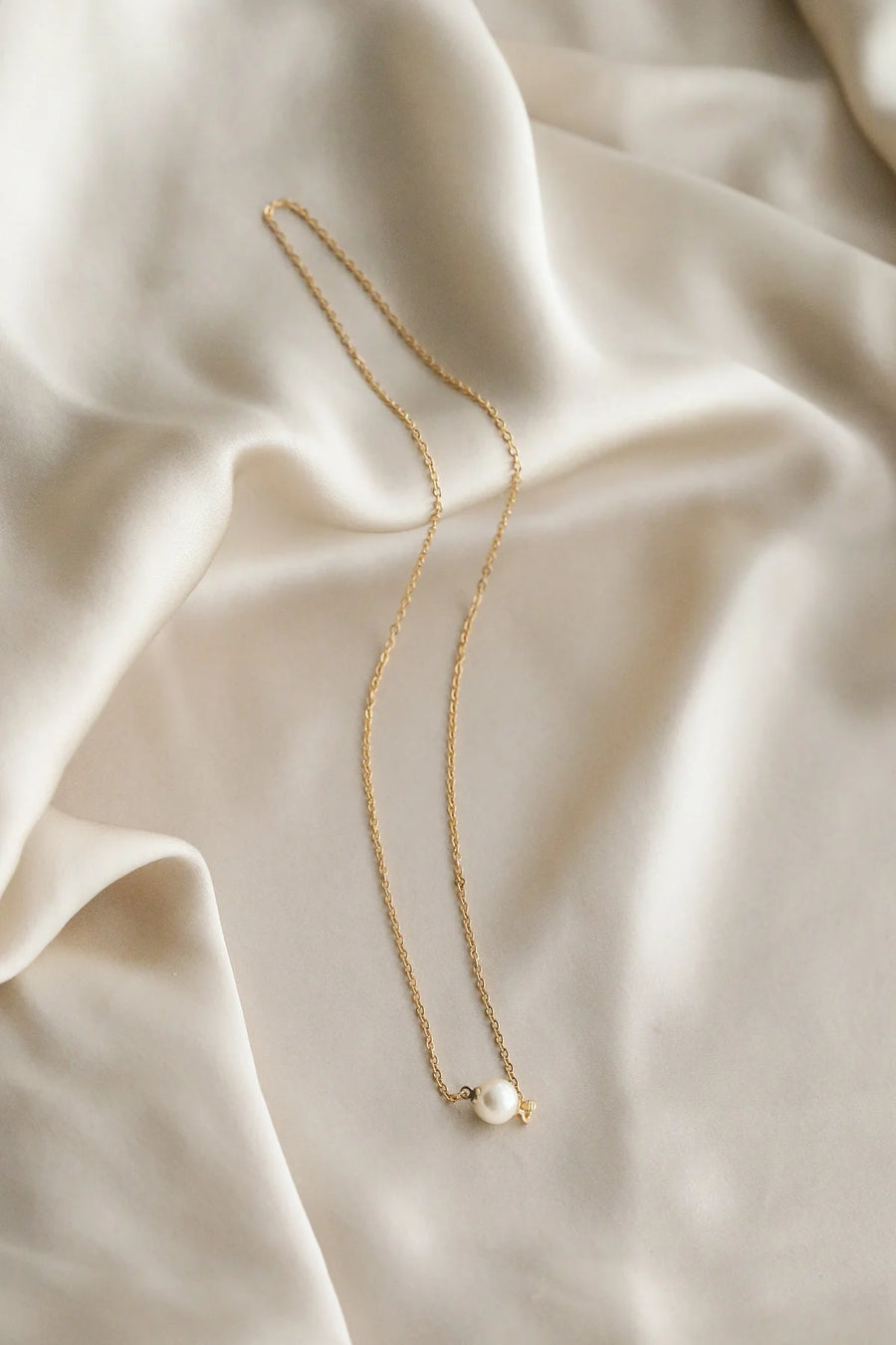 Single Pearl Necklace