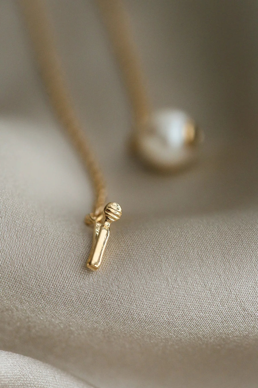 Single Pearl Necklace