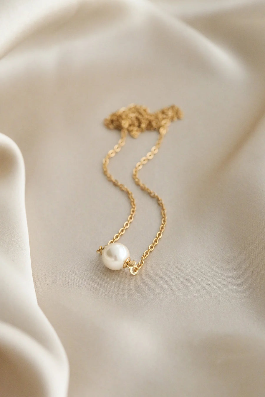 Single Pearl Necklace